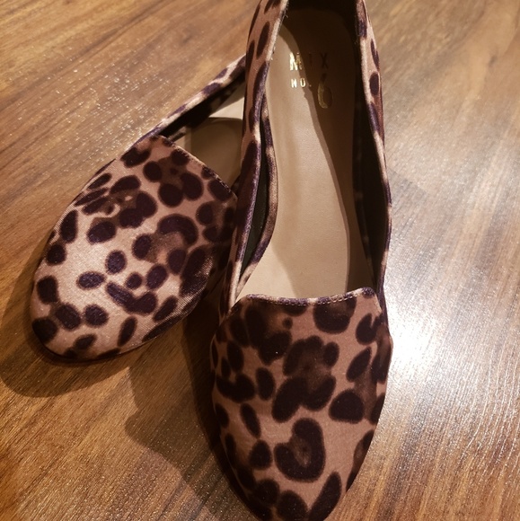 Mix No. 6 Shoes - Mix No. 6 Sarlinas Leopard Print Velvet Loafers